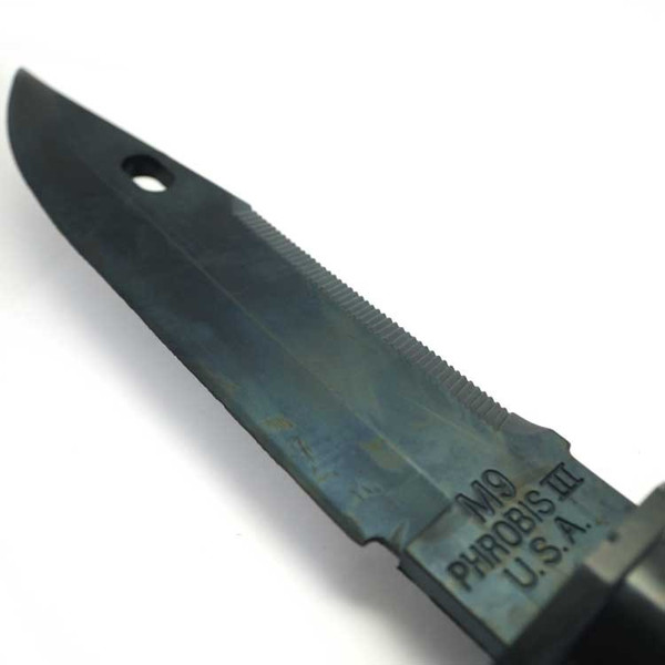 9 サバイバルナイフ(ゴム刃)