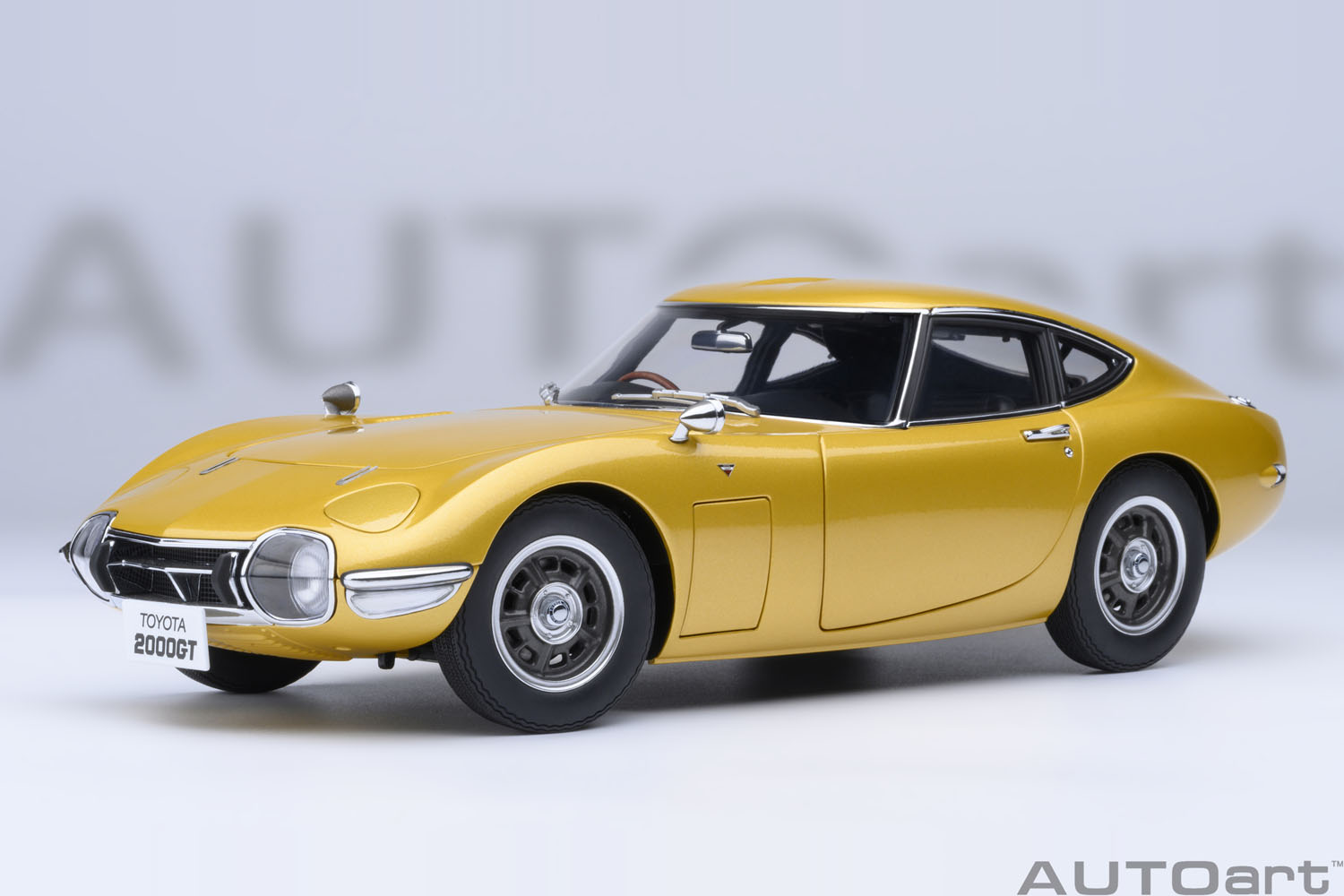 79549 1/18 トヨタ 2000GT 1967 (ゴールド)