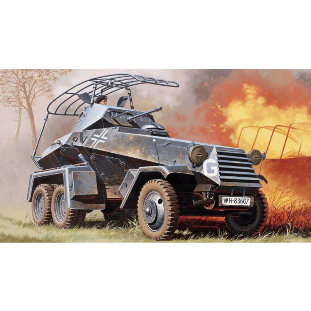 IT97032 イタレリ 1/35 WW.II ドイツ軍 Sd.Kfz.232 6輪装甲無線車