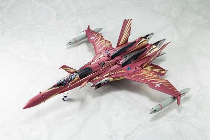 1/60 完全変形SV-51γ ノーラ・ポリャンスキー搭乗機 最終決戦仕様