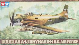 61073 1/48  スカイレイダーアメリカ空軍