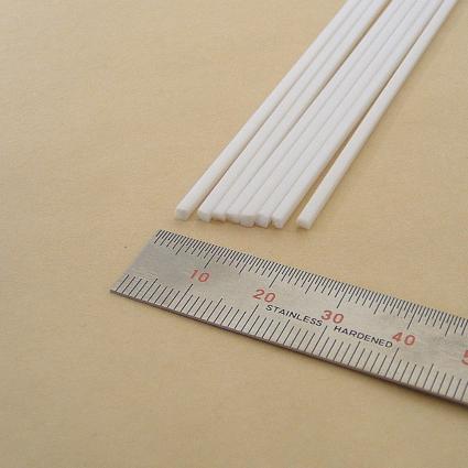 400325 (タケダ)スチロール角棒2mm40-0032