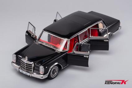 TK-KF029-1 KENGFai 1/18 Mercedes-benz Pullman Pearl Black