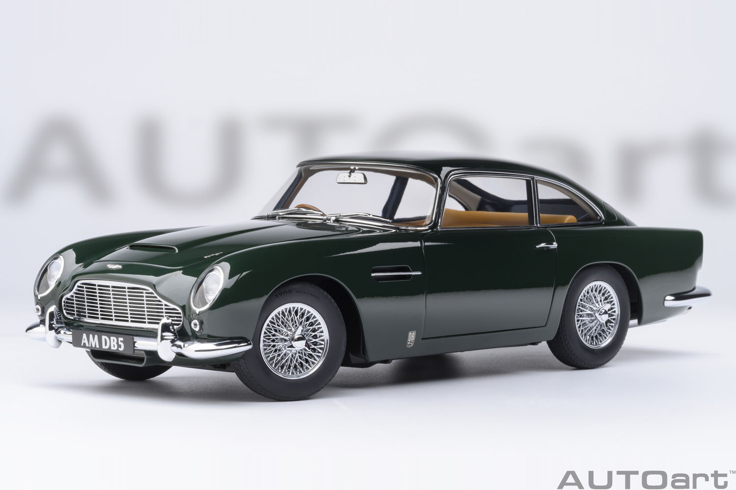 70286 1/18 アストンマーチン DB5 (ダークグリーン)