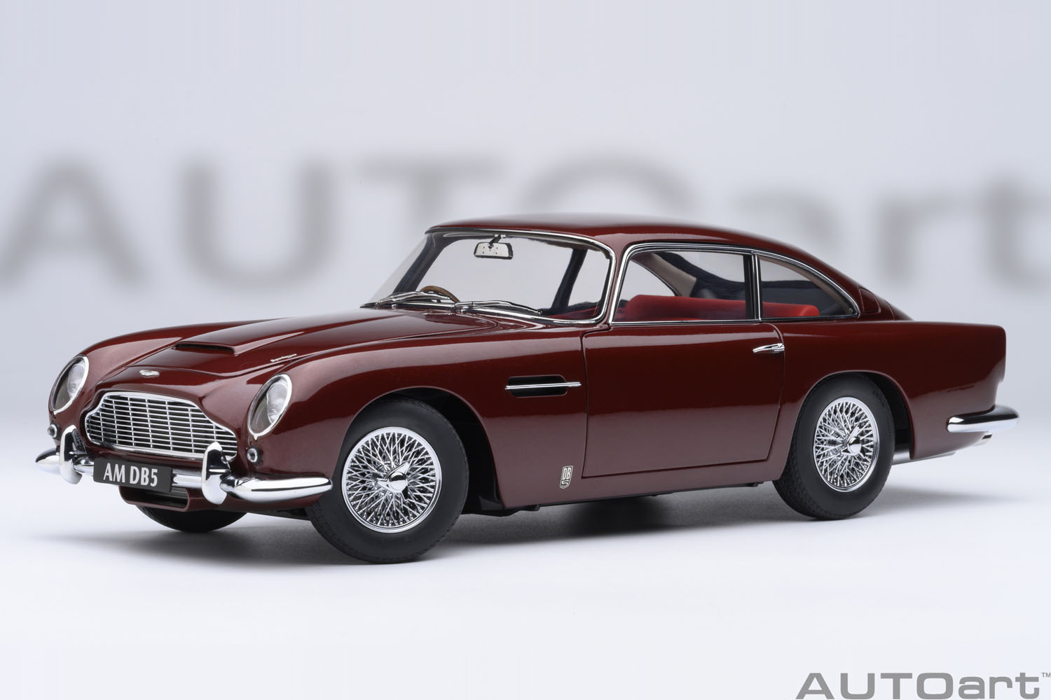 70289 1/18 アストンマーチン DB5 (ダークレッド・メタリック)