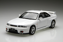 ID19 1/24 スカイライン GT-R(R33 型) '95