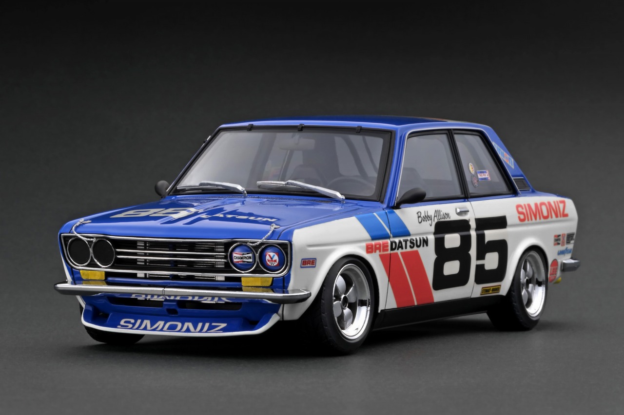 IG3309 IGモデル 1/18 Datsun Bluebird (510) White/Blue #85