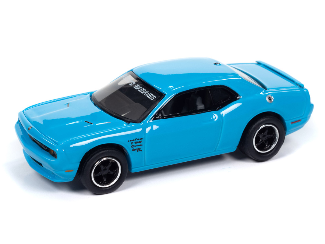 JLCT014CBL JOHNNY LIGHTNING 1/64 2014 ダッジ チャレンジャー ペティ ガレージ ブルー