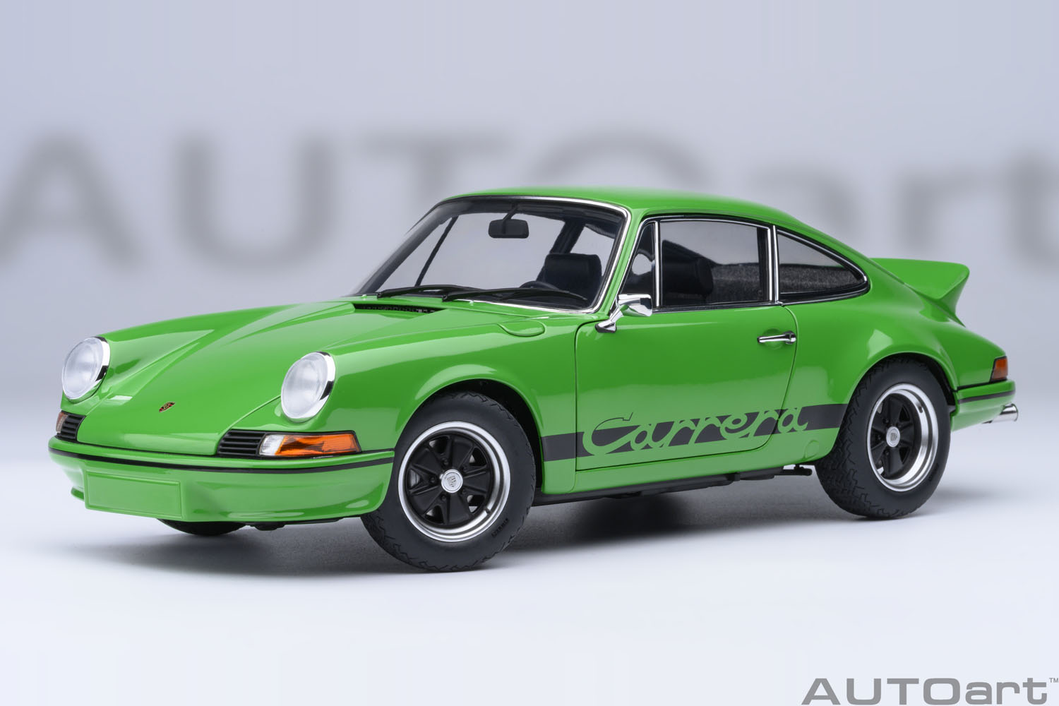 78034 1/18 ポルシェ 911 カレラ 2.7 RS (バイパー グリーン/ブラック・ストライプ)