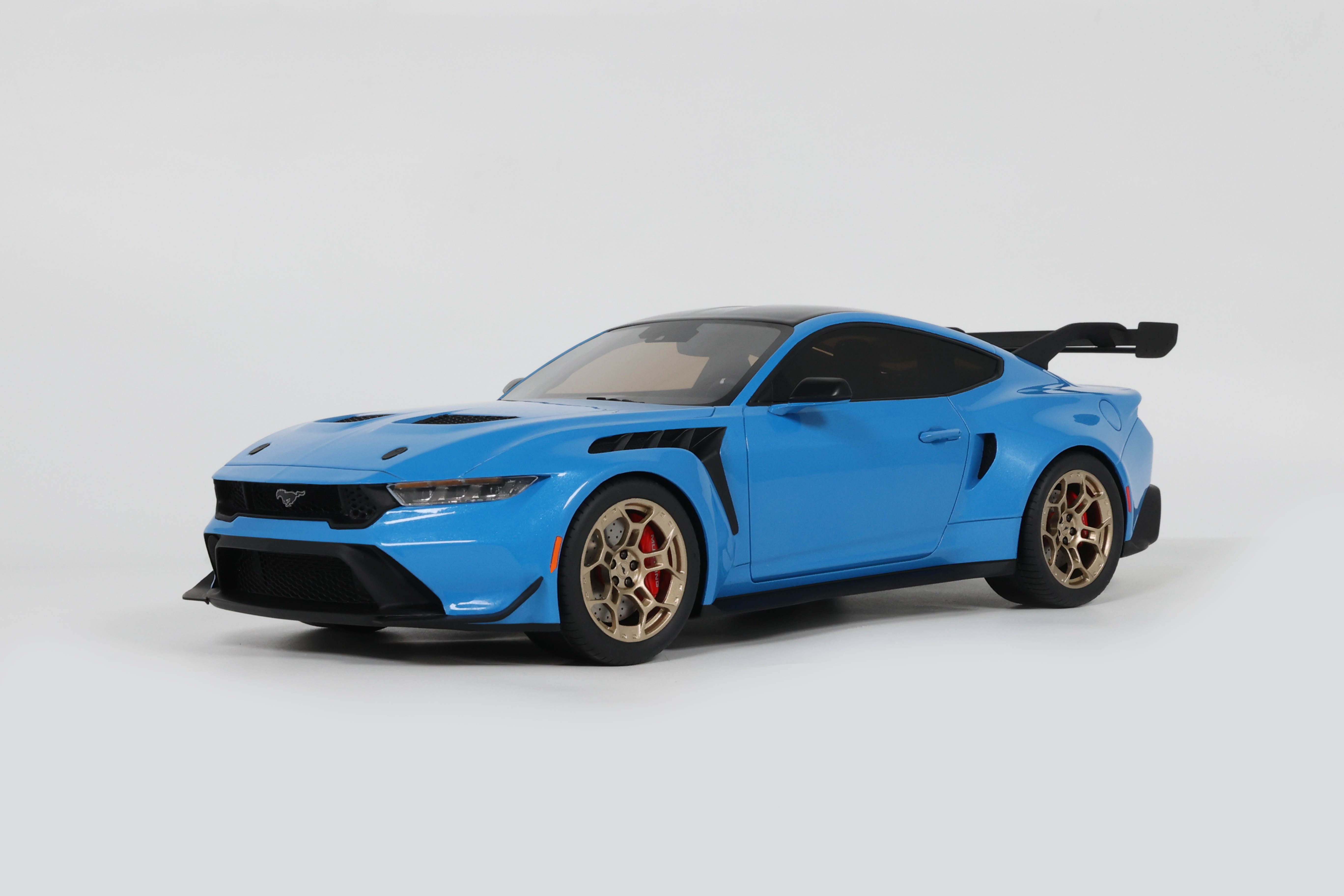 GTS473 GT SPIRIT 1/18 フォード マスタング GTD 2024 (ブルー)
