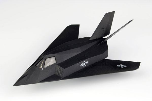 AE144-15 プラッツ 1/144 アメリカ空軍 ステルス戦闘機 F-117 ナイトホーク スカンクワークス