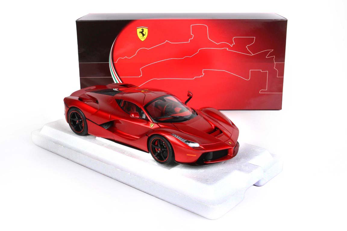 PBBR1822H8 ミニチャンプス 1/18 フェラーリ ラ フェラーリ レッドメタリック (ルイス・ハミルトン)