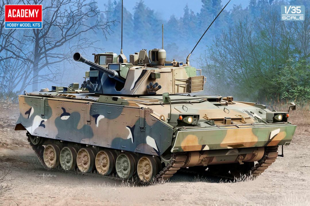 13566 アカデミー 1/35 K21歩兵戦闘車