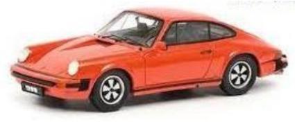 450025600 1/18 Porsche 911 Coupe red