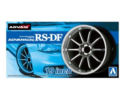 ザ・チューンドパーツ No.33 1/24 アドバンレーシングRS-DF 19インチ