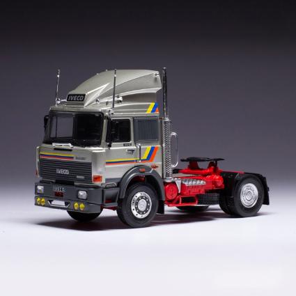 TR163 IXO 1/43 イヴェコ TurboStar 1984 シルバー